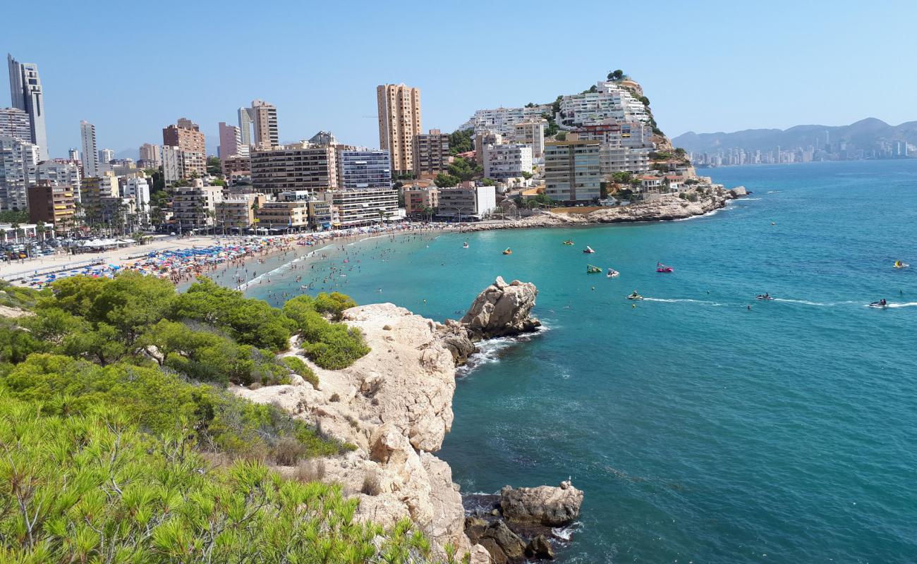 Photo of Cala de Finestrat with bright sand surface