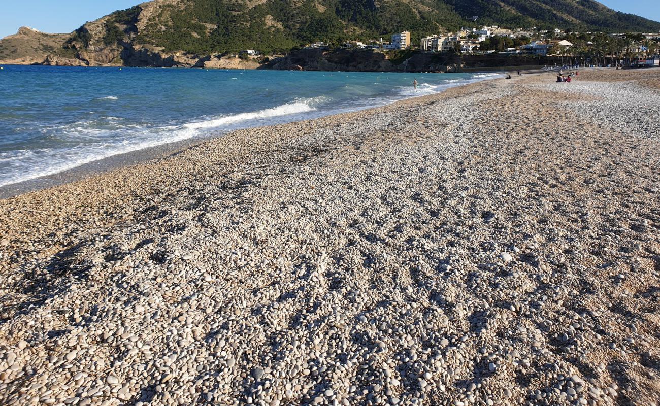 Photo of Albir Beach with black sand & pebble surface