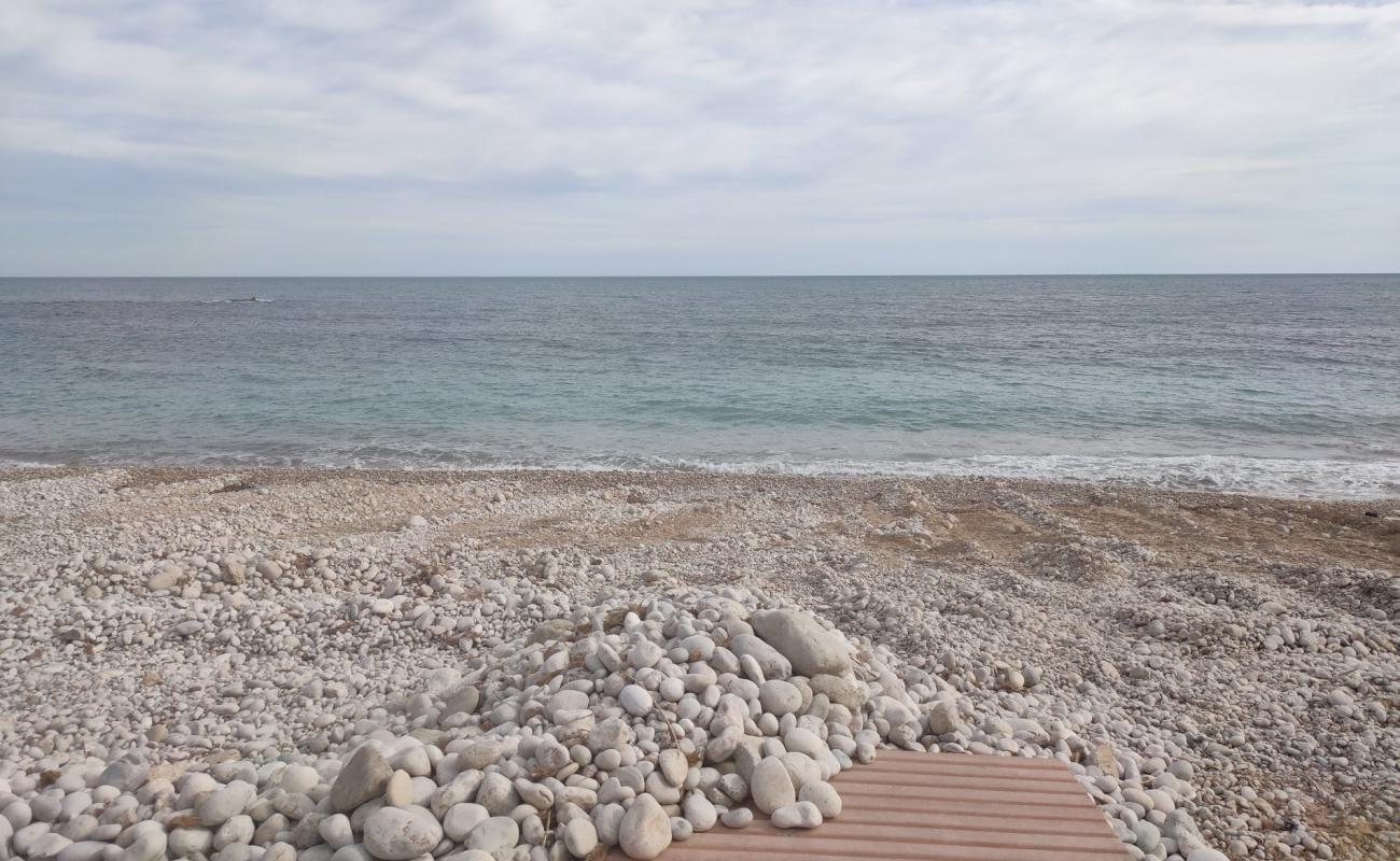 Photo of Platja del Cap Negret with light sand &  pebble surface