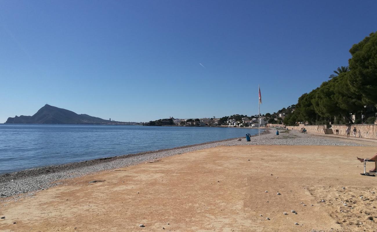 Photo of Platja de l'Olla 2 with bright sand & rocks surface