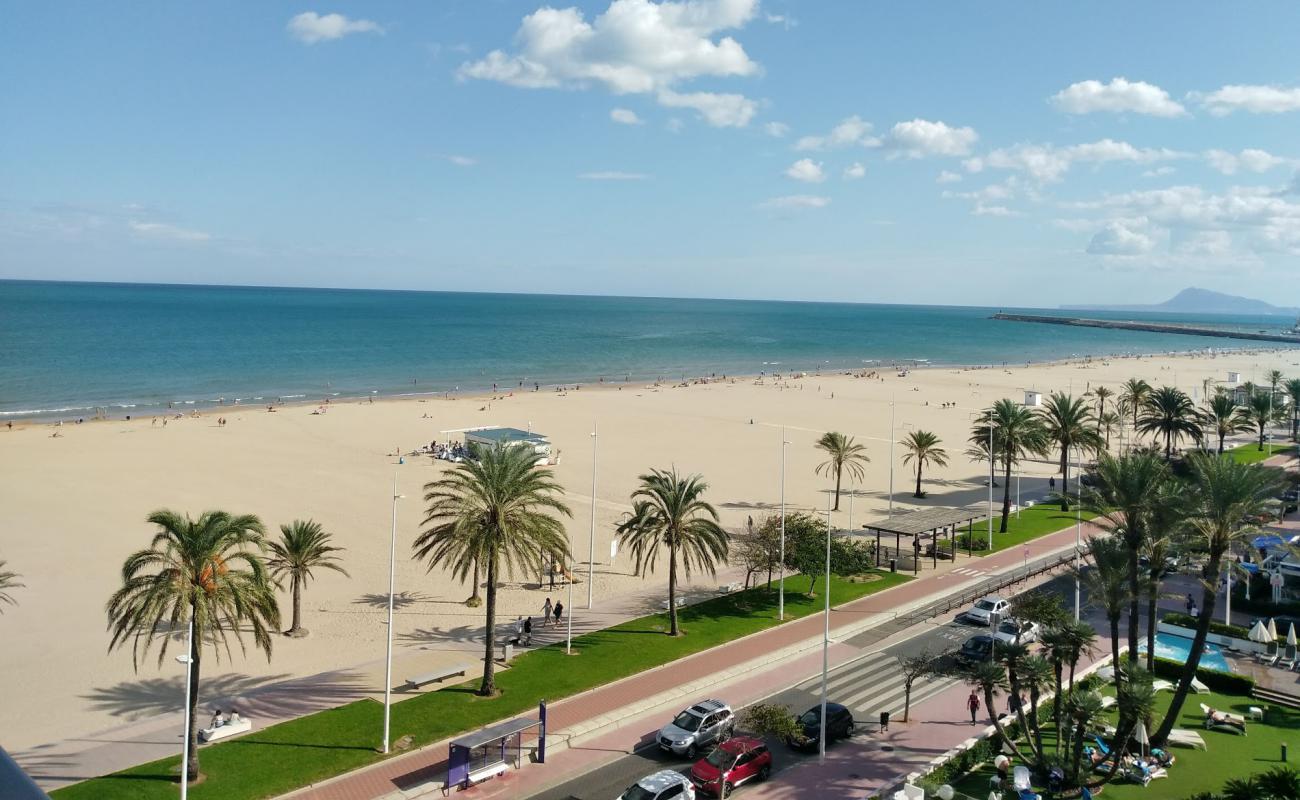 Photo of Platja de Gandia with bright sand surface