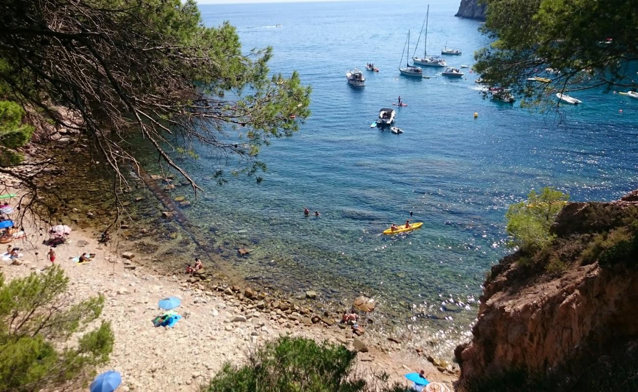 Photo of Giveroleta beach with bright sand & rocks surface