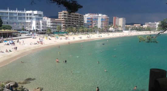 Torre Valentina beach