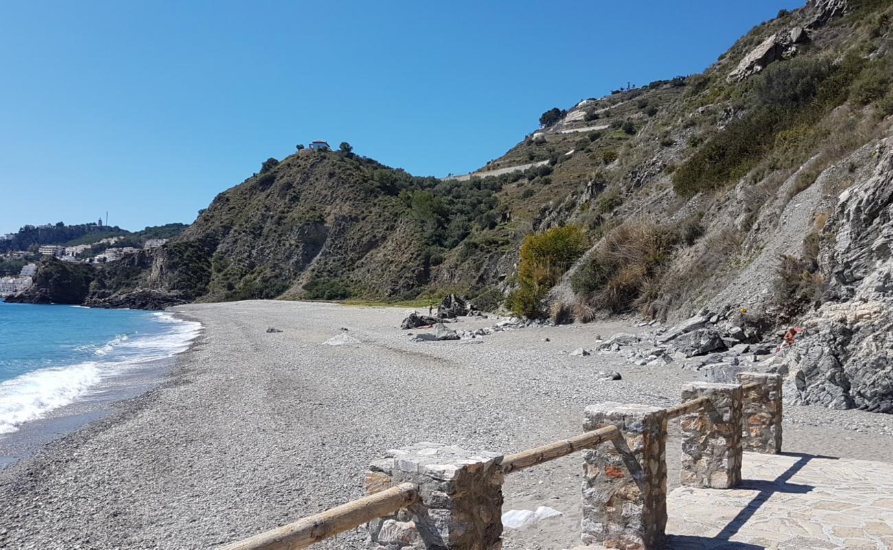 Photo of Playa el Muerto with gray fine pebble surface