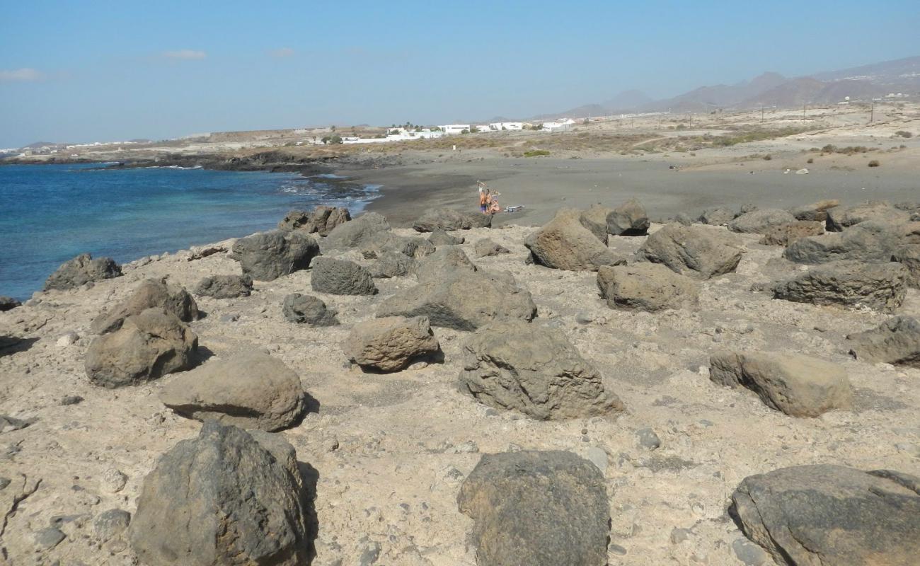 Photo of Playa del Horno with brown sand surface