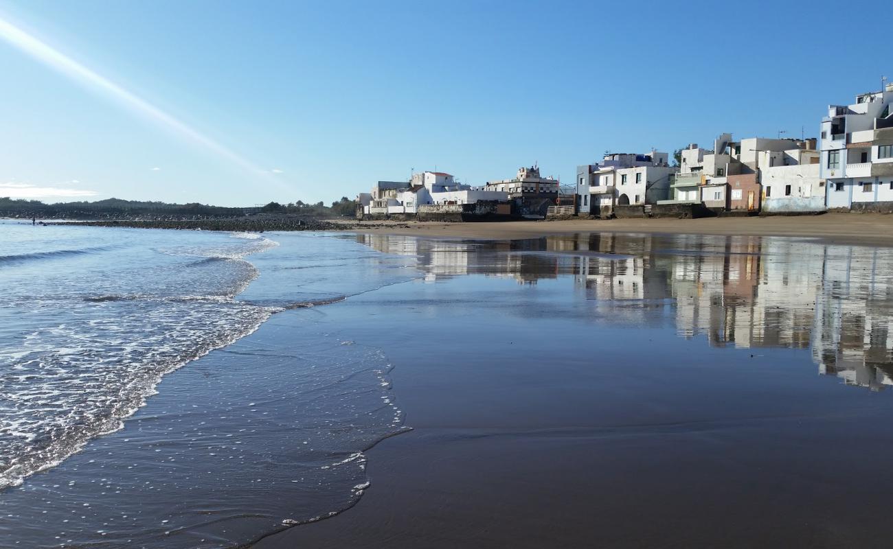 Photo of Playa de Ojos De Garza with gray sand surface