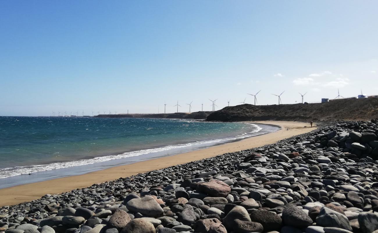 Photo of Playa de Cueva Laya with black sand & pebble surface