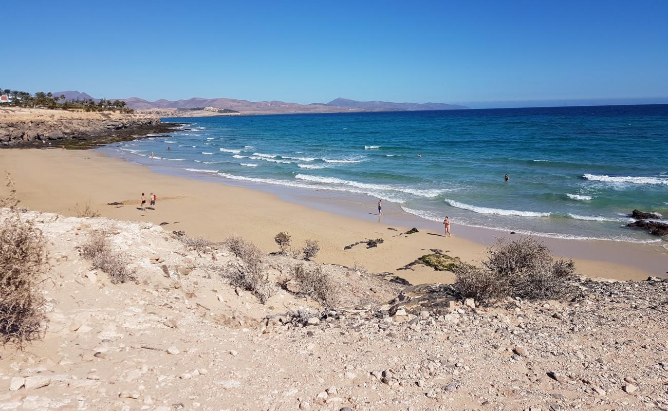 Photo of Esmeralda Norte Beach with bright fine sand surface