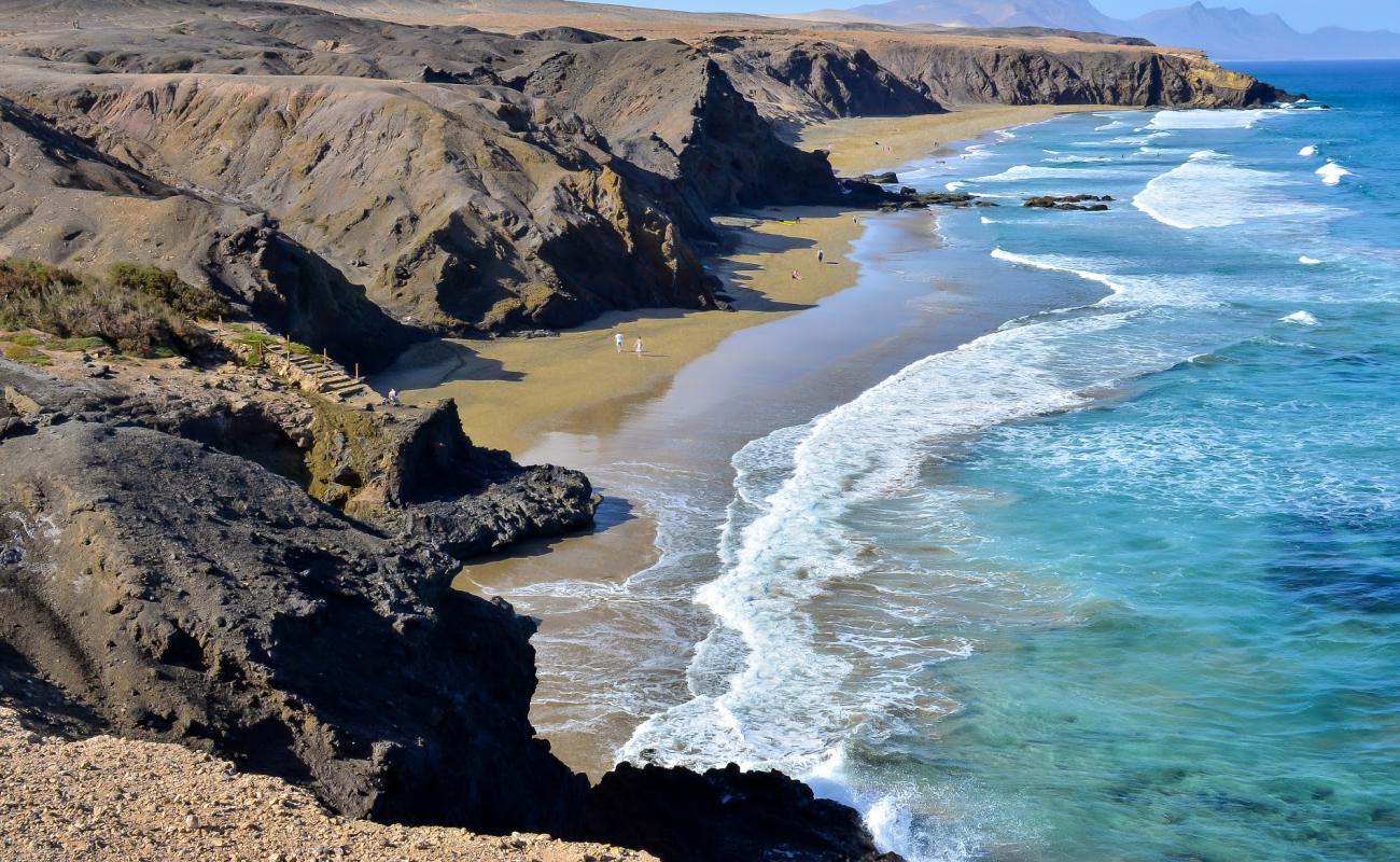 Photo of Playa del Viejo Reyes with bright sand surface