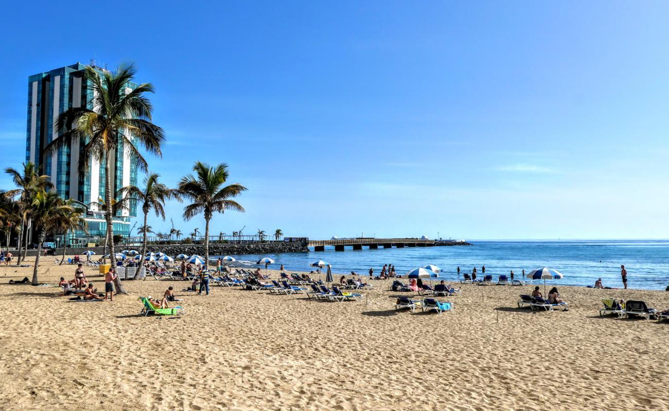 Photo of Reducto Beach with bright sand surface