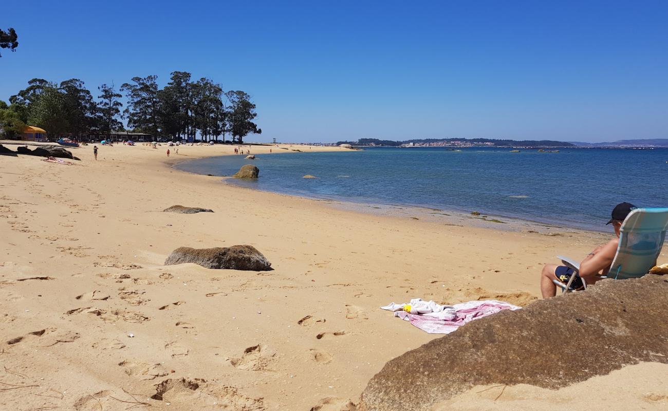 Photo of Praia das Sinas with bright sand surface