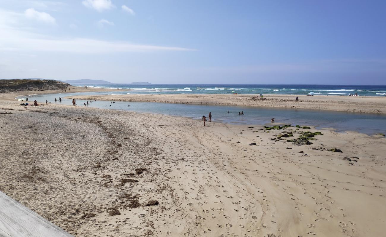 Photo of Praia de Baldaio with white sand surface