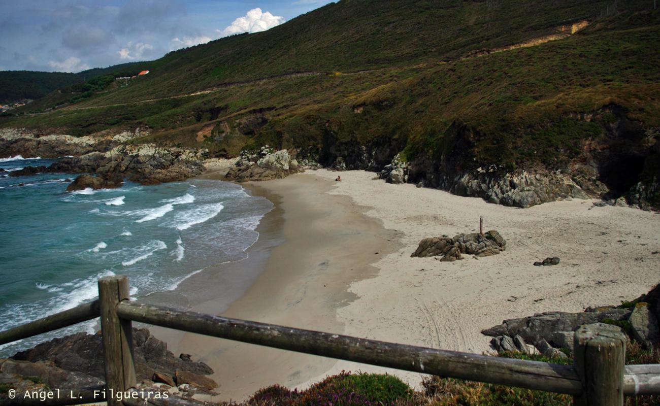 Photo of Playa de Arnela with white sand surface