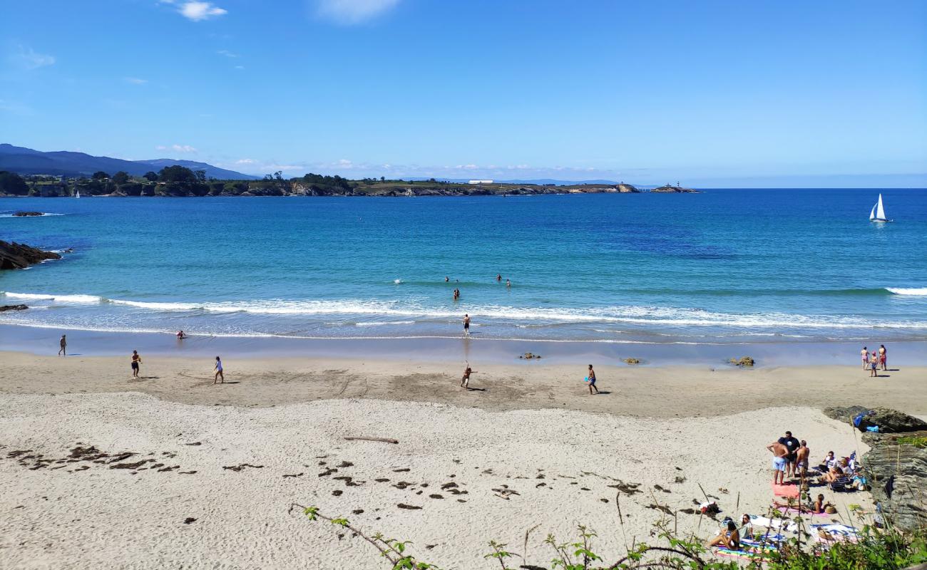 Photo of Playa de Arnao with bright sand surface