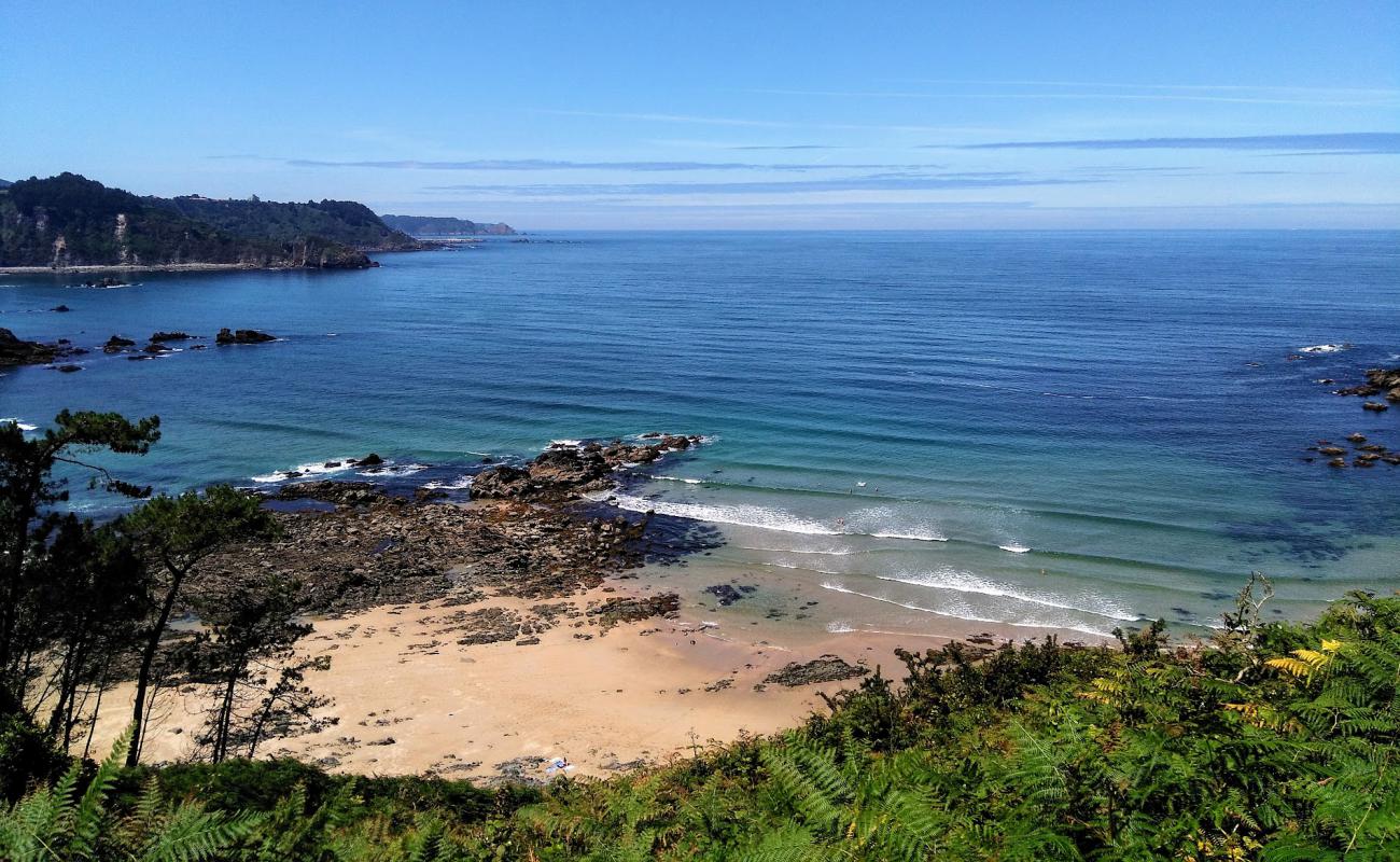 Photo of Playas de Xan-Xun with light sand &  pebble surface