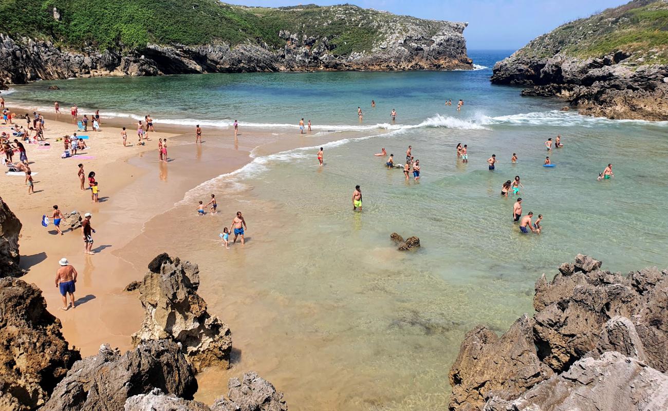 Photo of Cue Beach - Antilles with bright sand surface