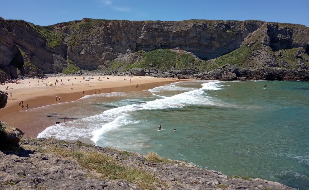 Photo of Playa de Antuerta with bright fine sand surface