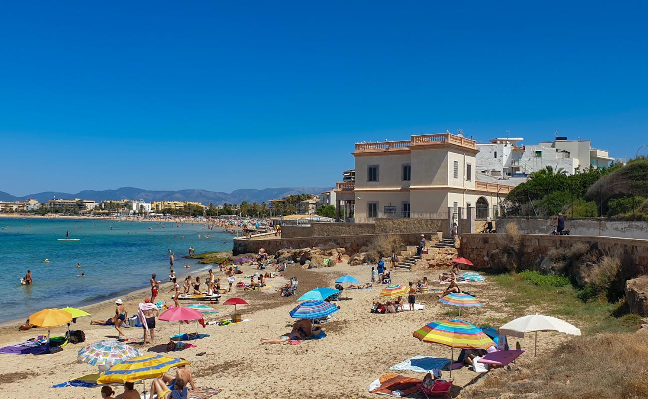 Photo of Platja el Penyo with bright sand surface