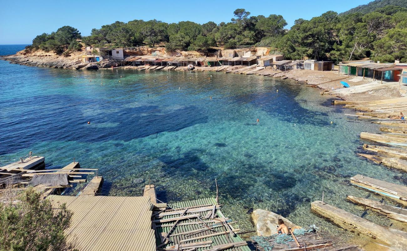 Photo of Playa Sa Caleta with gray pebble surface