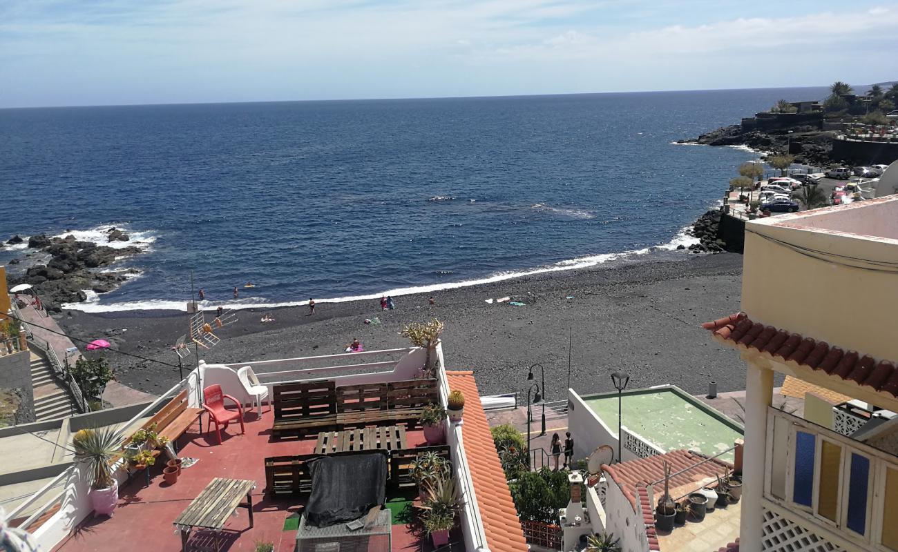 Photo of Playa de Cho Vito with gray pebble surface