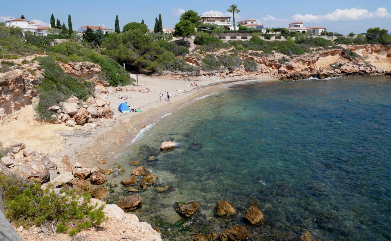 Photo of Cala La Buena with light fine pebble surface