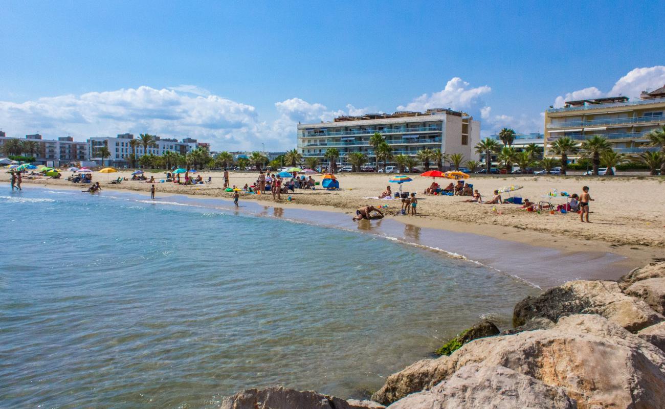 Photo of Platja de Cubelles with bright sand surface