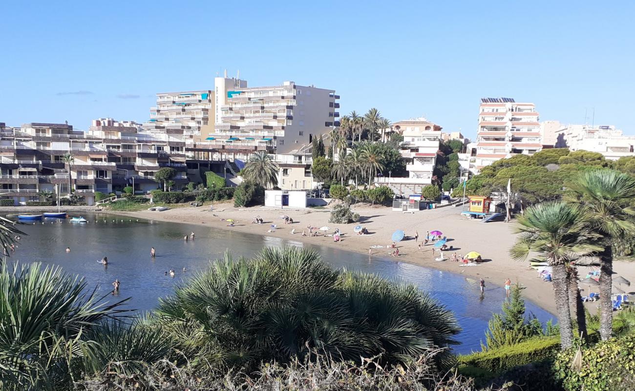 Photo of Cala del Pino with bright sand surface