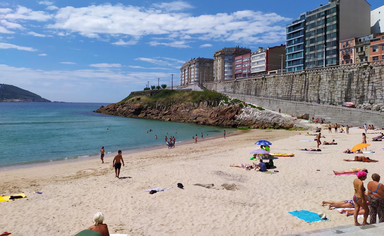 Photo of Praia de las Amorosas with bright sand surface