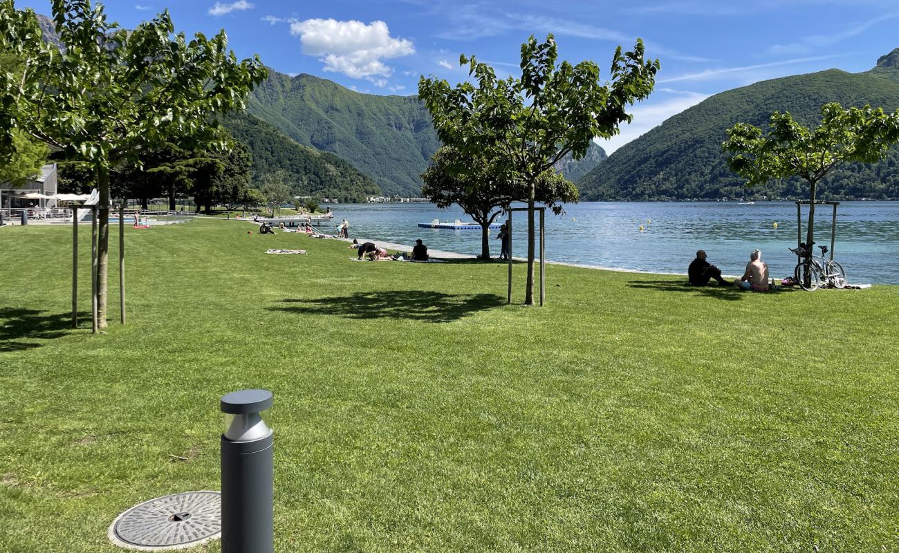 Photo of Strandbad Badi Meggen with grass surface