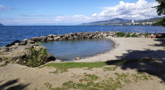 Plage du Chateau de Chillon