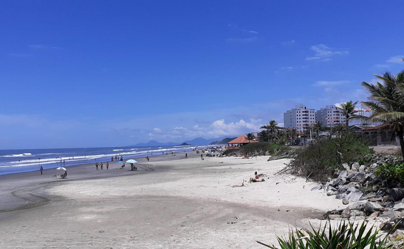 Photo of Itanhanhem Beach with bright fine sand surface