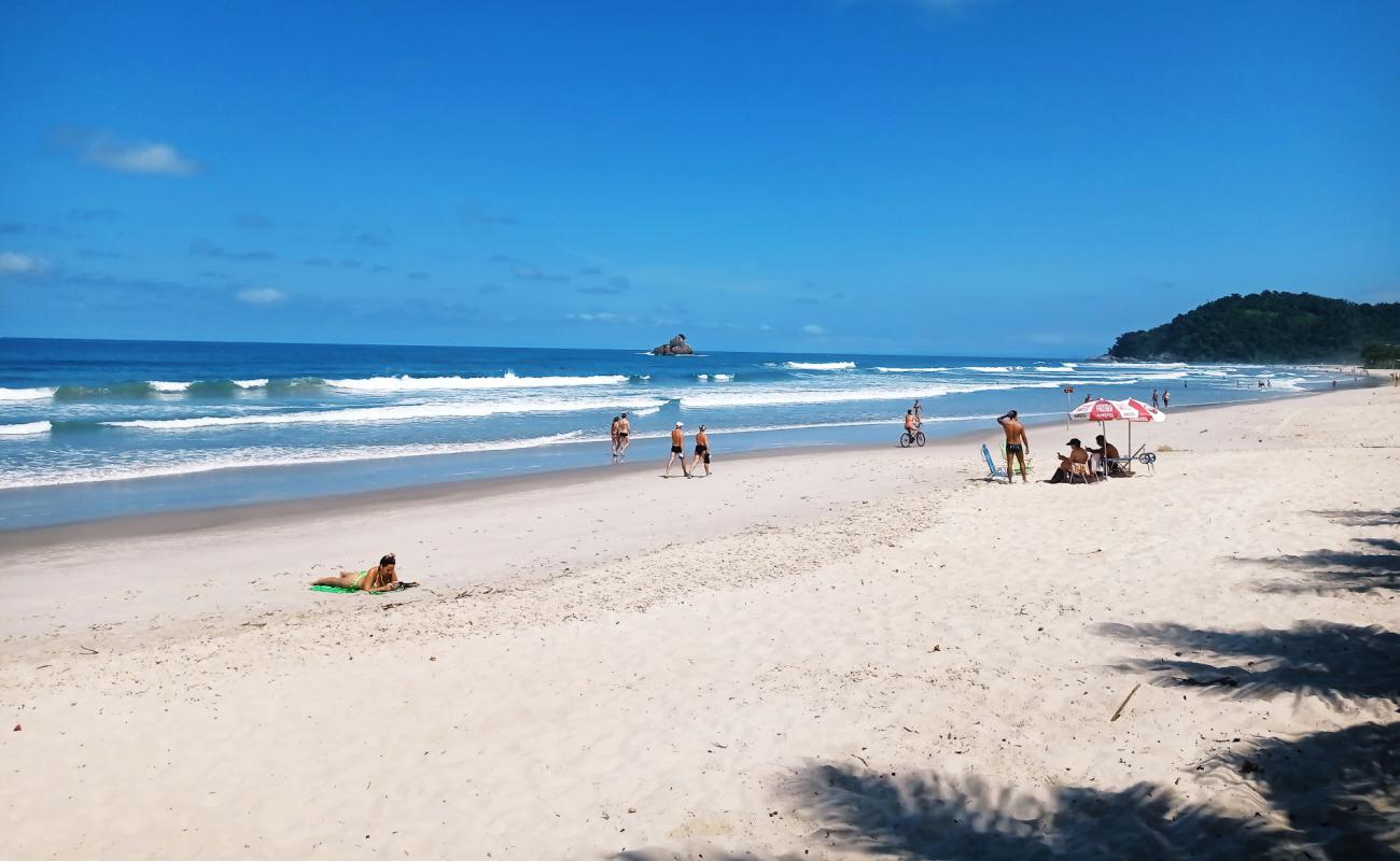 Photo of Juquehy Beach with bright fine sand surface