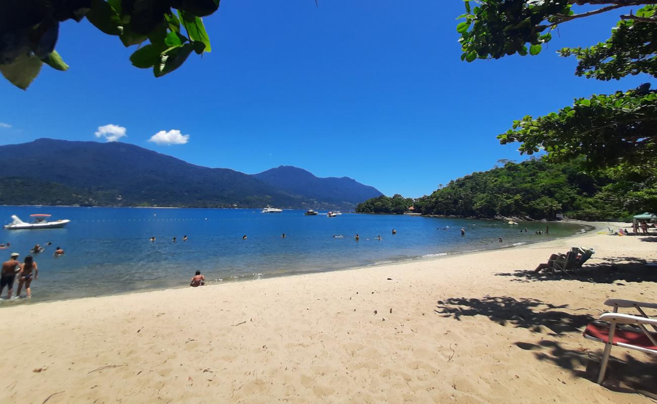 Photo of Pitangueiras Beach with bright sand surface