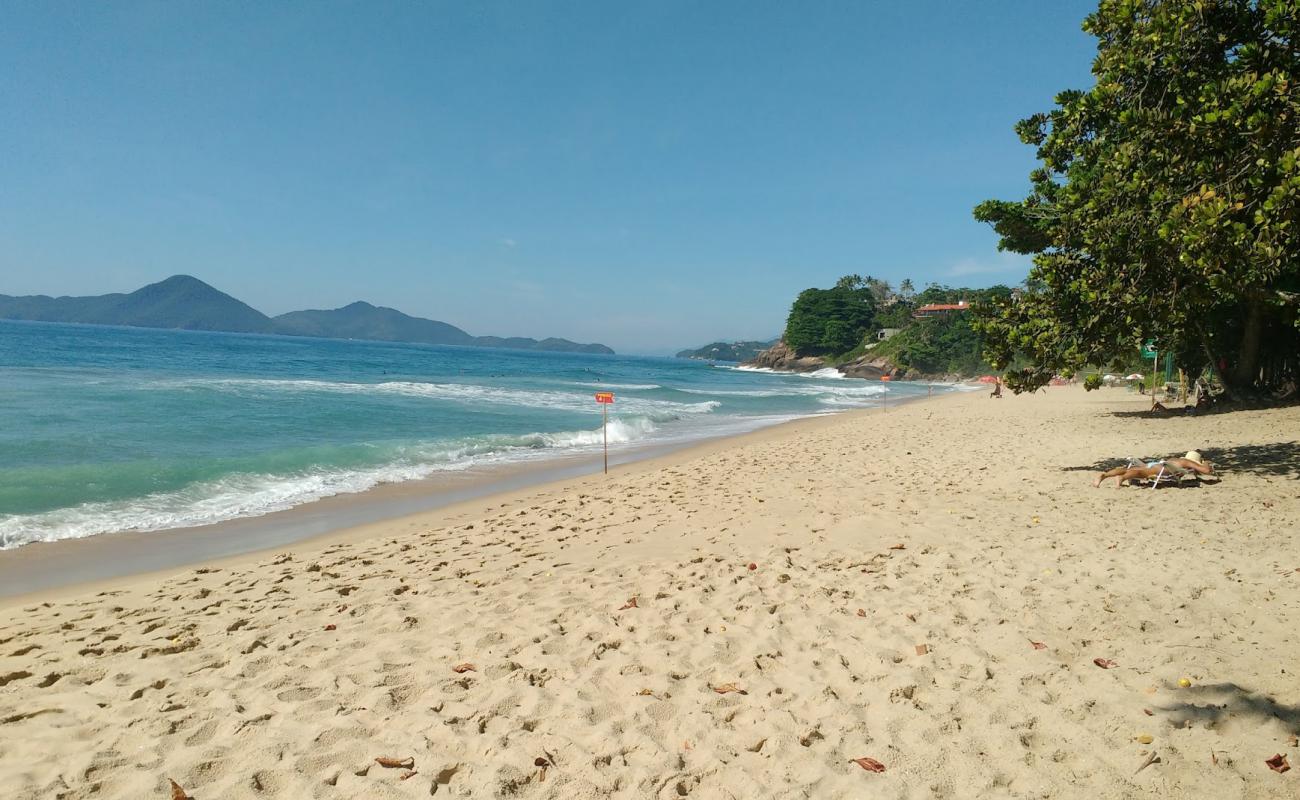 Photo of Vermelha Beach with bright sand surface