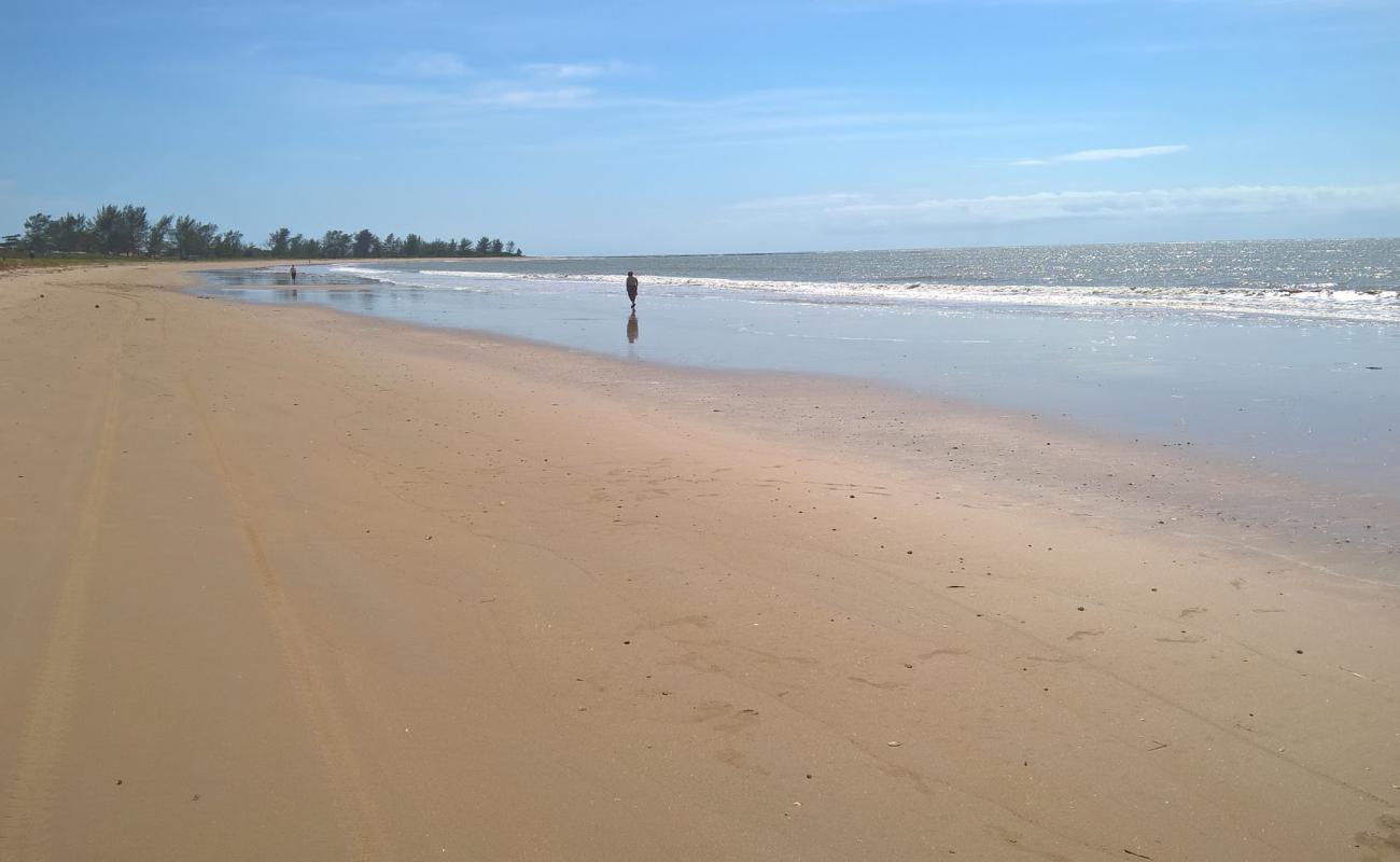 Photo of Guriri Beach with bright sand surface