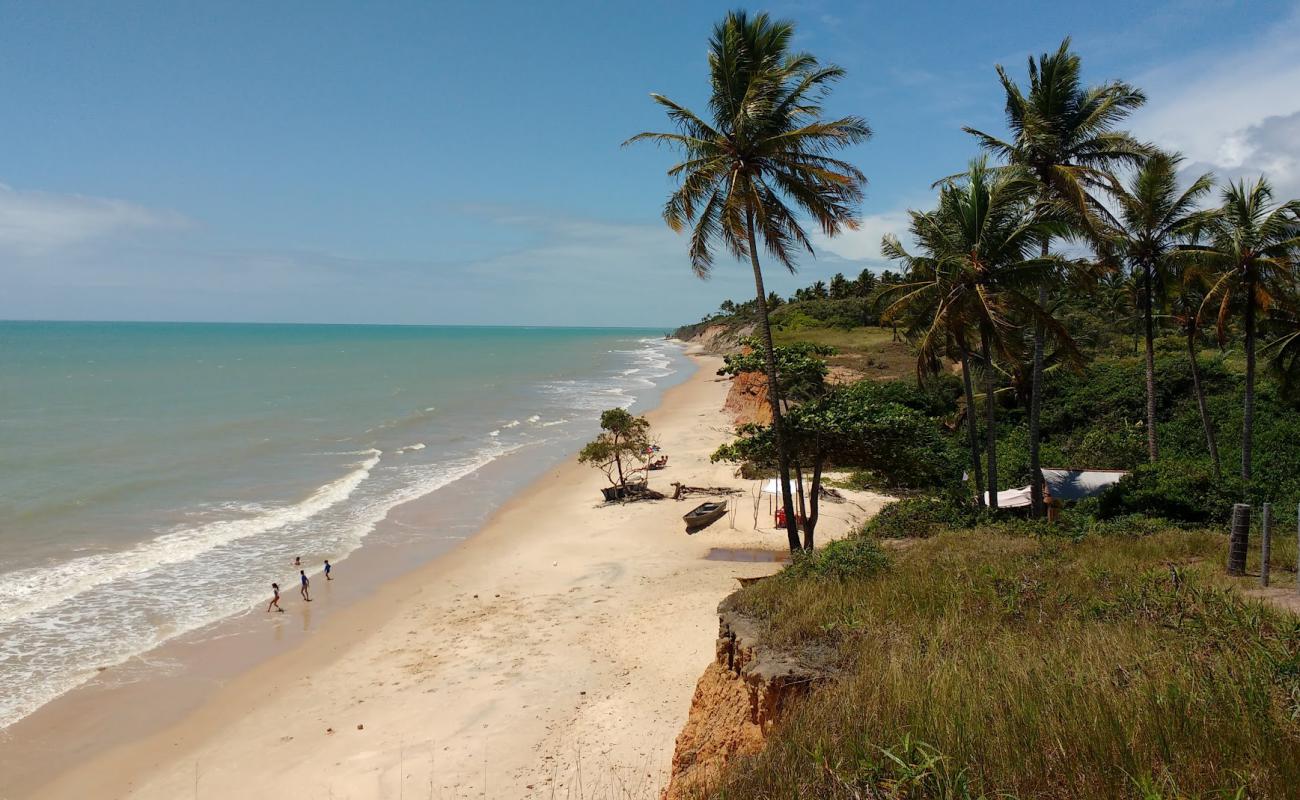 Photo of Cumuruxatiba Beach with bright sand surface