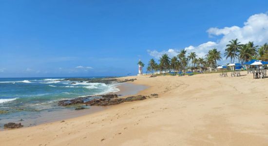 Farol de Itapua Beach