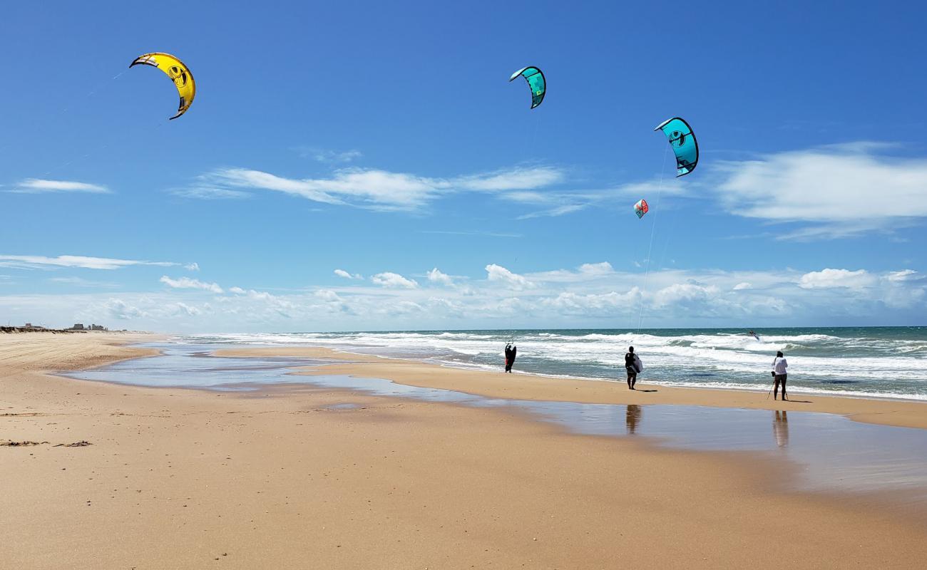 Photo of Taiba Bay with bright sand surface