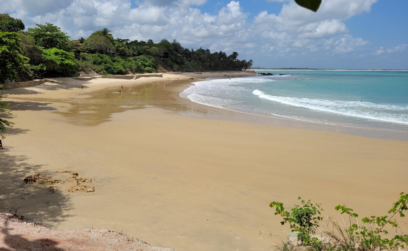 Photo of Pedra do Meio Beach with bright sand surface