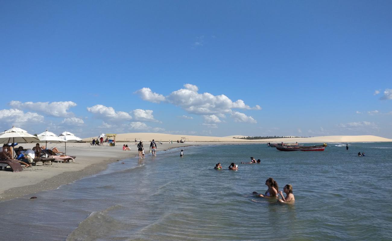 Photo of Principal de Jeri Beach with gray sand surface