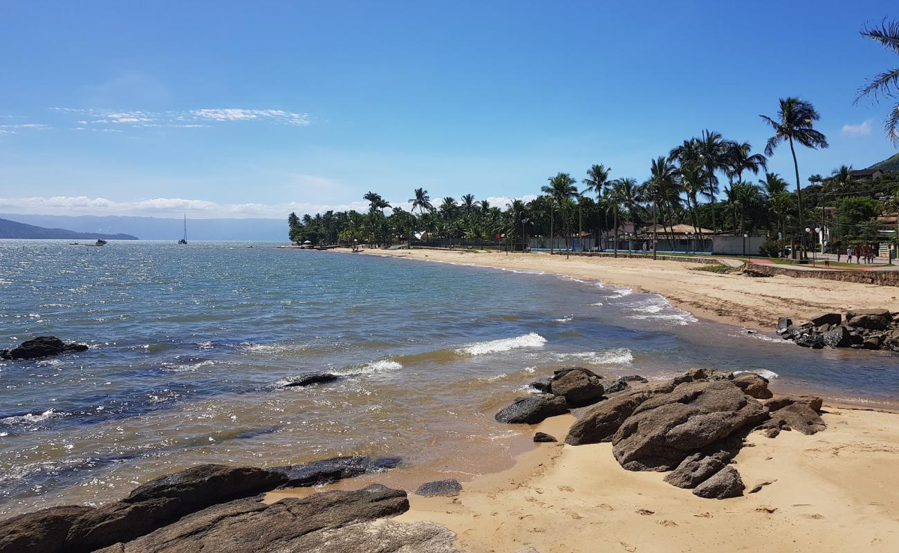 Photo of Praia de Itaquanduba with bright sand surface