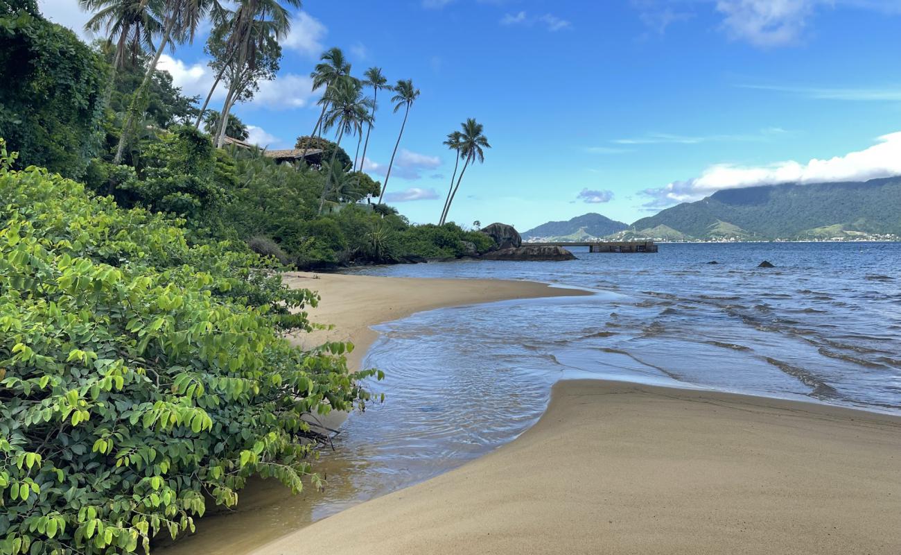 Photo of Praia Pedra do Sino with bright sand surface