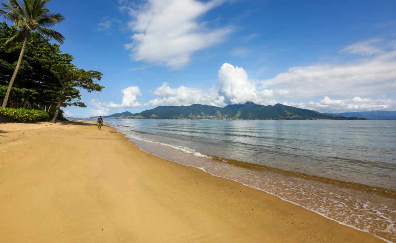 Photo of Praia do Pinto with bright sand surface