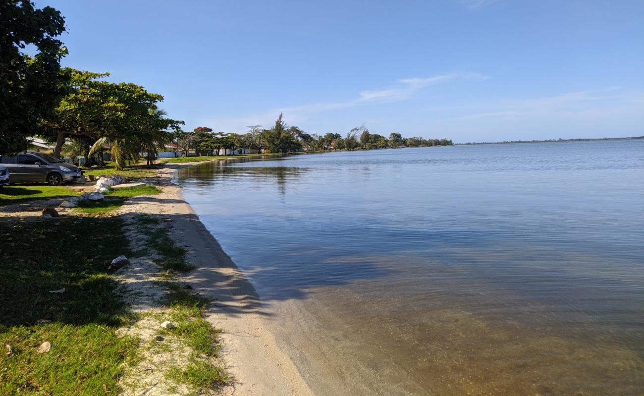 Photo of Praia do Areal with bright sand surface