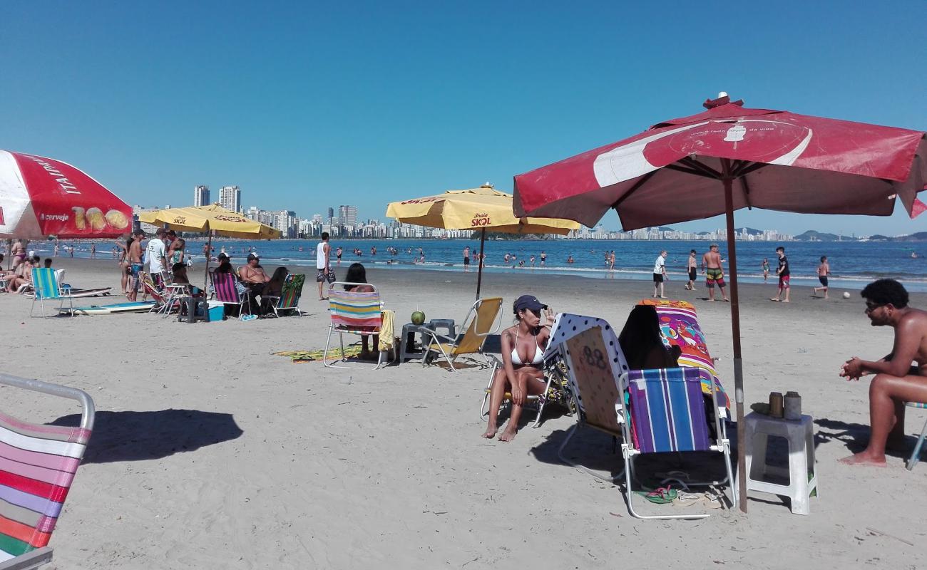 Photo of Praia dos Milionarios with bright fine sand surface