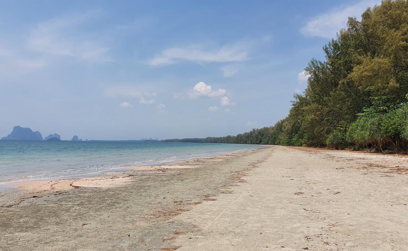 Photo of Yonglam Beach with bright sand surface