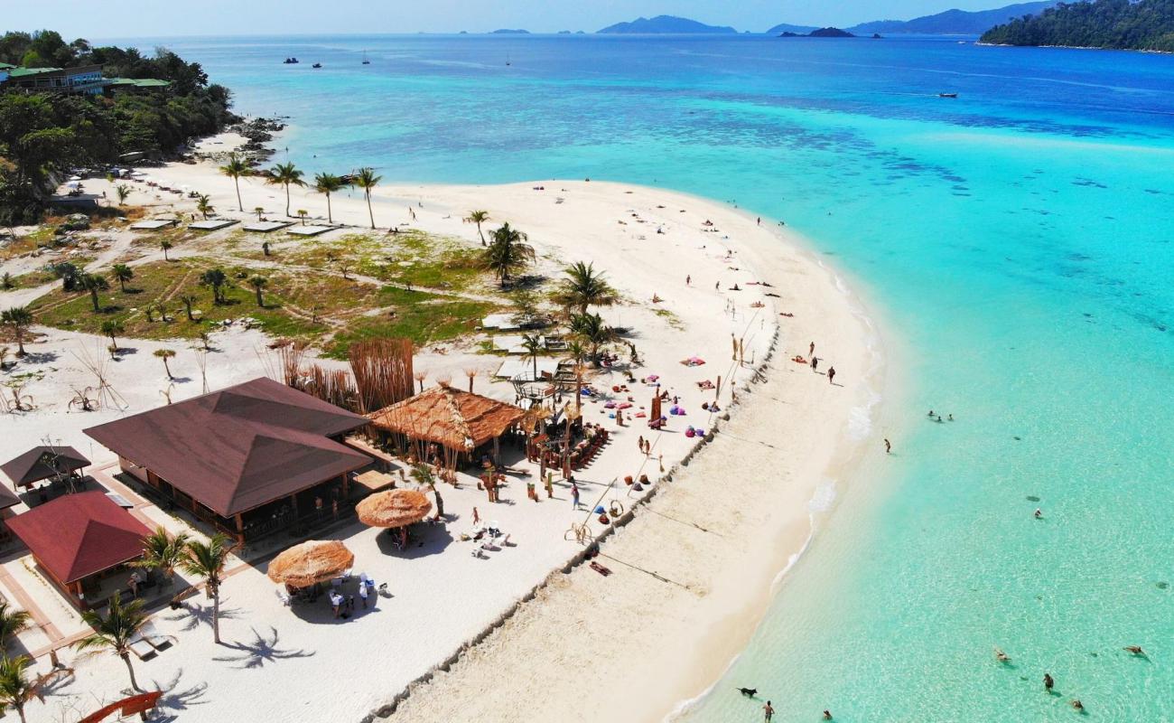 Photo of North Point Beach with white fine sand surface