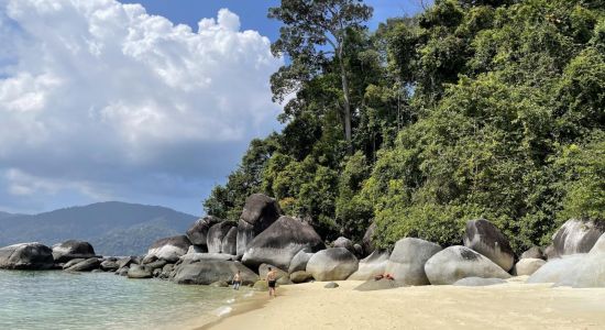 Koh Adang secret Beach III