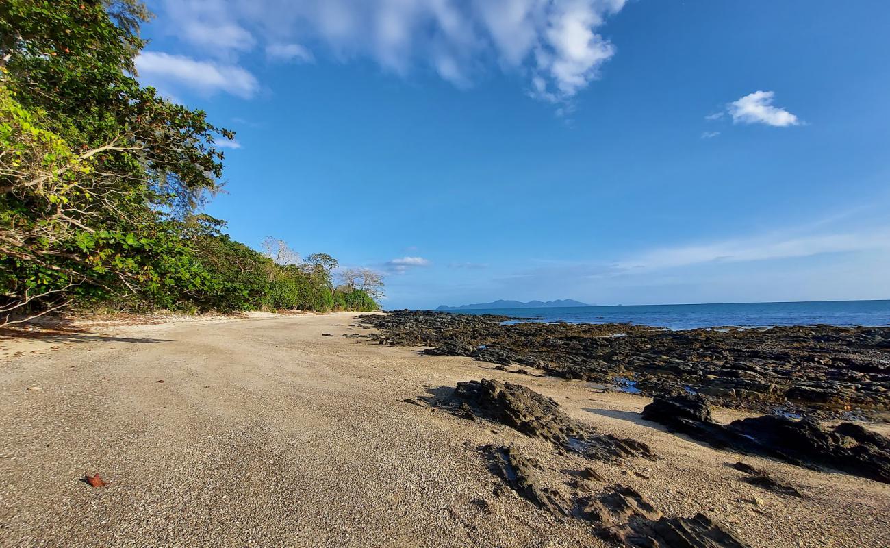 Photo of Ruby Beach with bright sand & rocks surface