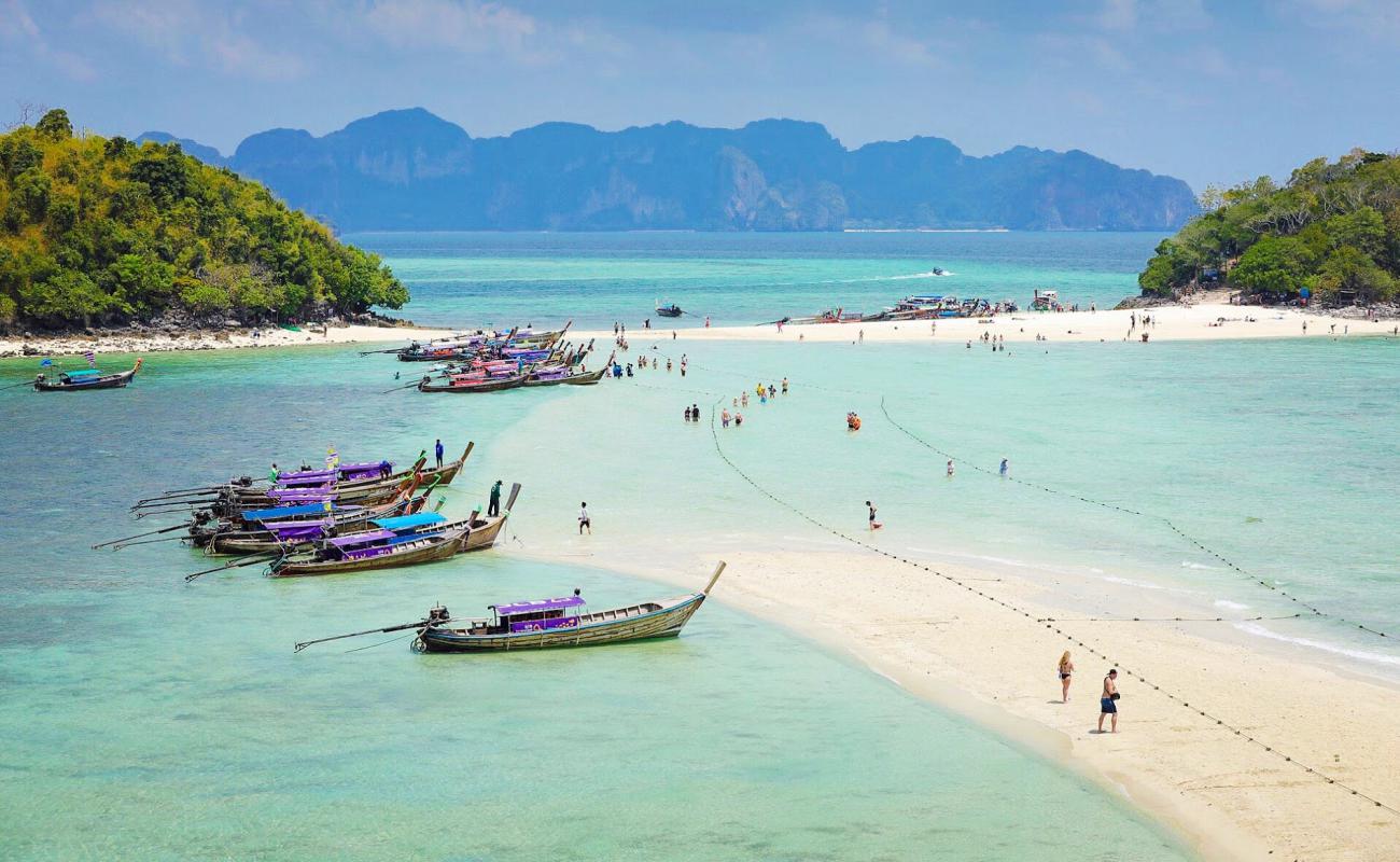 Photo of Thale Waek Beach with white fine sand surface